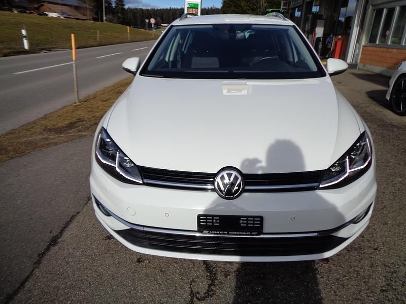 Gebraucht VW Golf VII Comfortline 125 PS (91 kW) 2017 Kombi