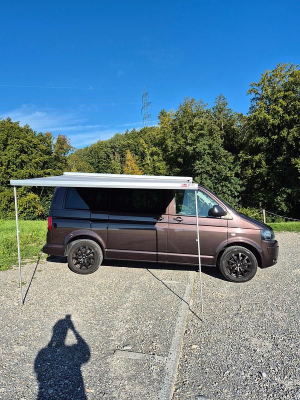 Gebraucht VW T5 Comfortline 140 PS (102 kW) 2010 Van
