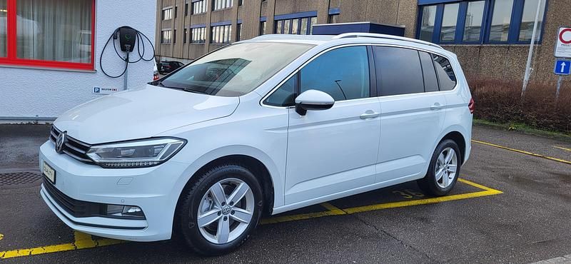 Gebraucht VW Touran Highline 180 PS (132 kW) 2017 Van / Kleinbus