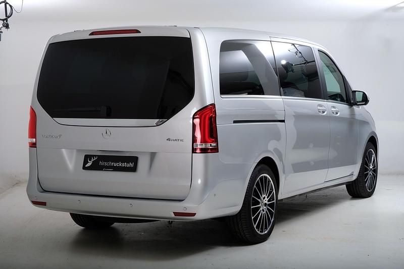 Gebraucht Mercedes V250 Avantgarde 190 PS (139 kW) 2021 Silber Van / Kleinbus