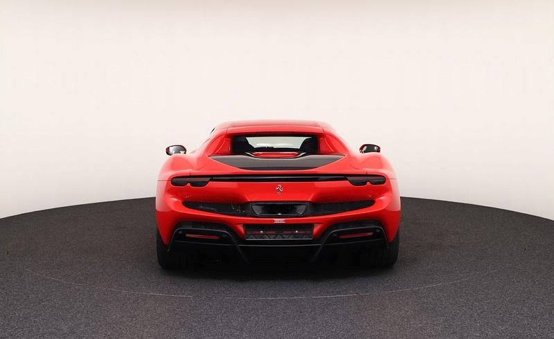 Gebraucht Ferrari 296 829 PS (609 kW) 2025 Rot Coupé