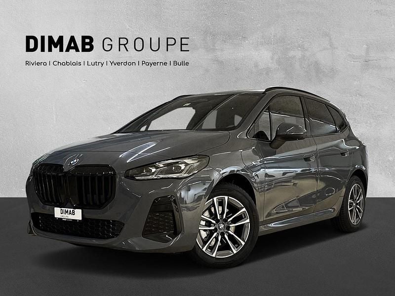 Gebraucht BMW 225 Active Tourer M Sport 245 PS (180 kW) 2022 Grau Van / Kleinbus
