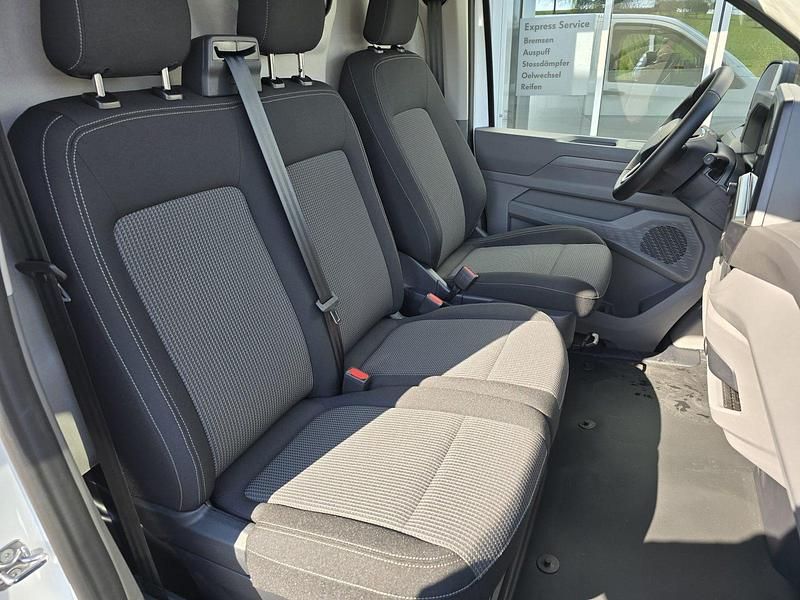 Neu VW Transporter 150 PS (110 kW) 2025 Van