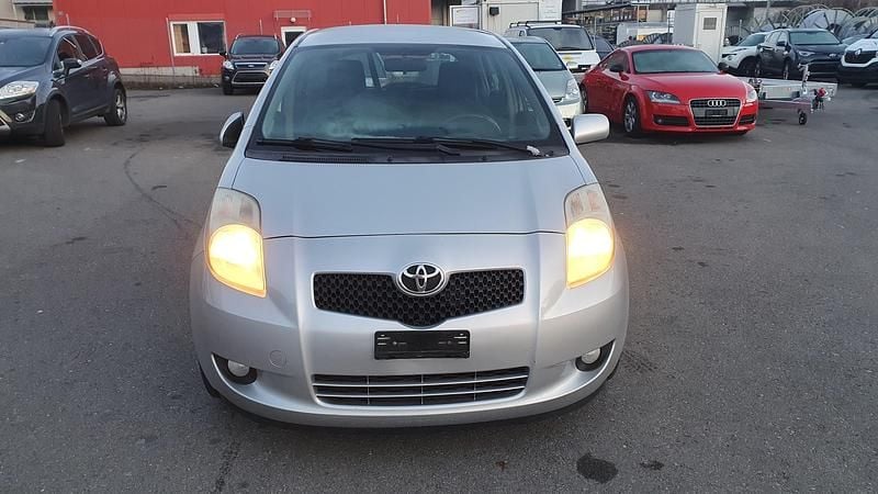 Gebraucht 2007 Toyota Yaris Sol | CHF 2’100 (Etwas zu teuer) - Bild 1/4