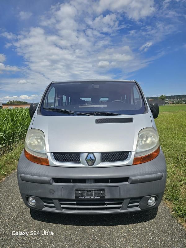 Gebraucht 2002 Renault Trafic Van / Kleinbus | CHF 6’900 - Bild 1/4