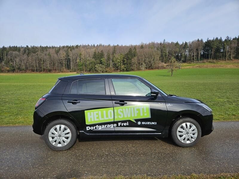 Gebraucht Suzuki Swift 82 PS (60 kW) 2024 Schwarz Kleinwagen