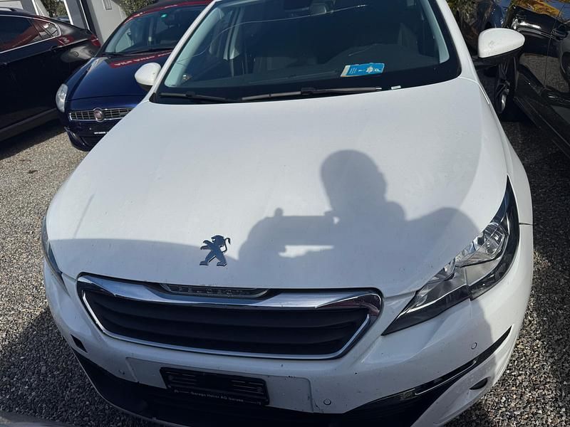 Gebraucht 2017 Peugeot 308 Allure Kombi | CHF 3’500 (Superpreis) - Bild 1/4