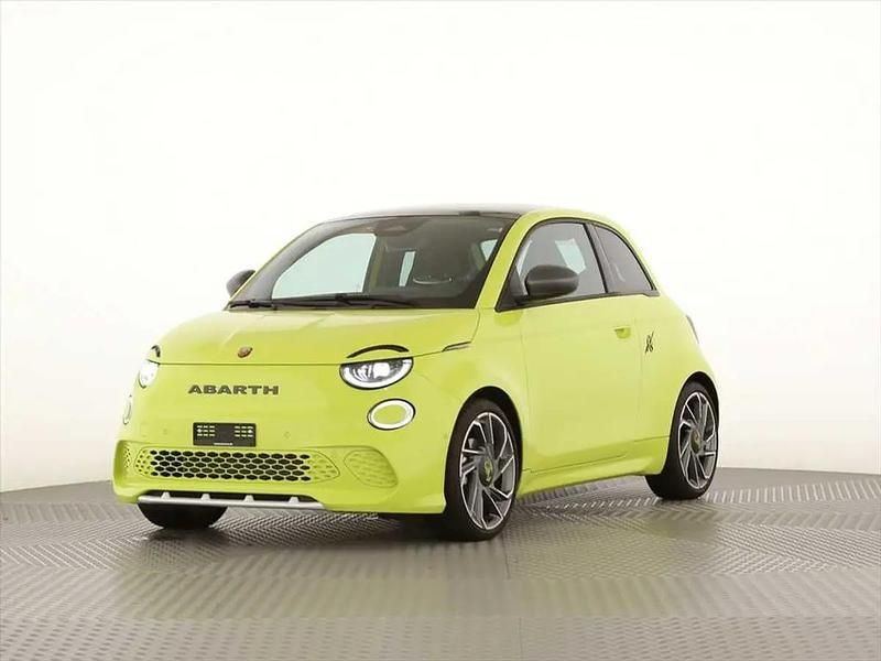 Grün Gebraucht 2025 Fiat 500e Abarth Kleinwagen | CHF 30’940 (Fairer Preis) - Bild 1/4