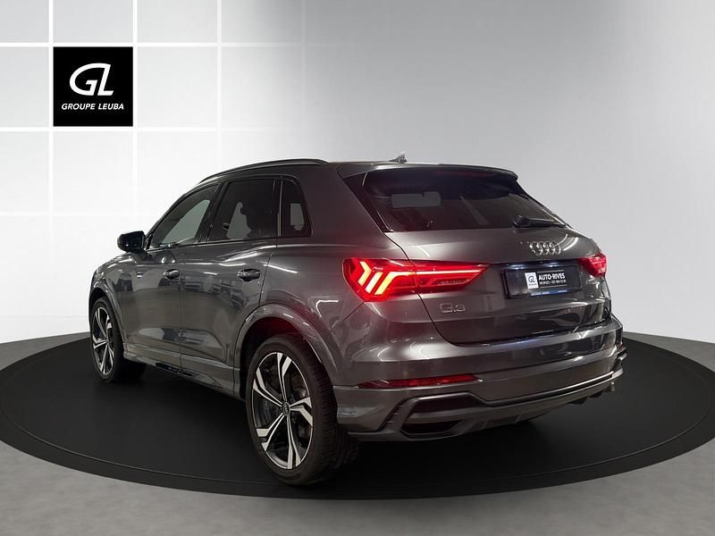 Gebraucht Audi Q3 Attraction 150 PS (110 kW) 2022 Grau SUV