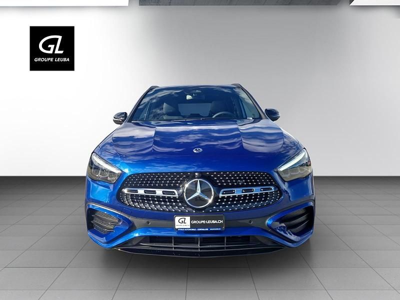 Gebraucht Mercedes GLA200 Night 163 PS (119 kW) 2025 Blau SUV
