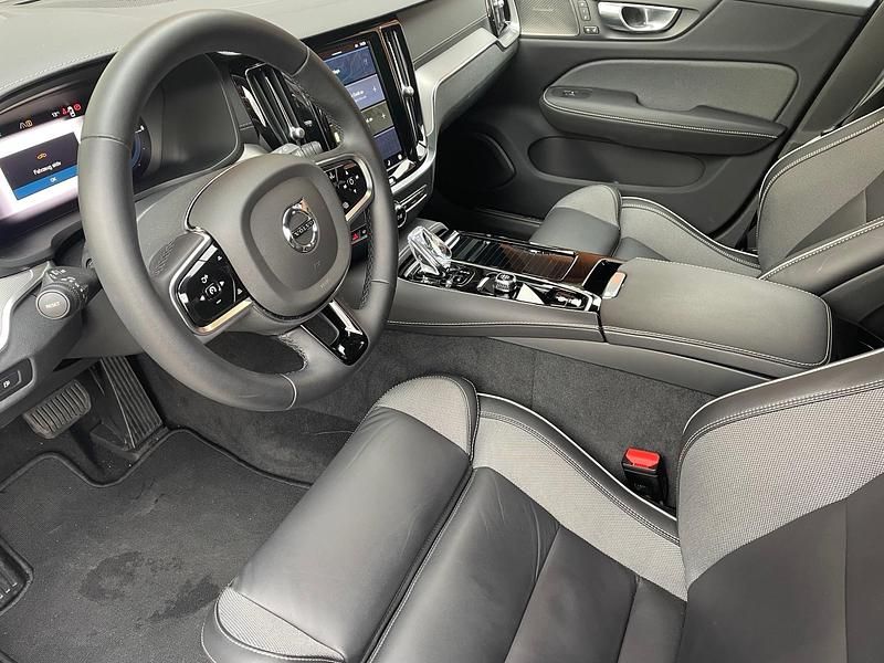 Gebraucht Volvo V60 340 PS (250 kW) 2023 Kombi