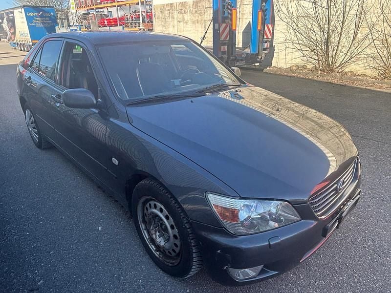 Gebraucht Lexus IS200 155 PS (114 kW) 2000