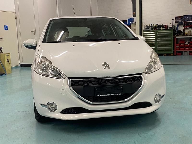 Gebraucht 2013 Peugeot 208 Active Kleinwagen | CHF 3’900 (Fairer Preis) - Bild 1/4