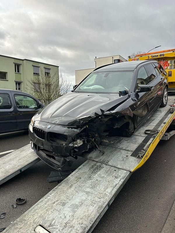 Gebraucht BMW 530 258 PS (189 kW) 2013 Kombi