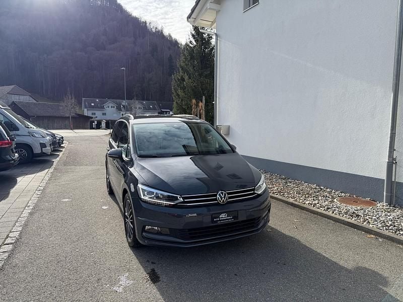 Gebraucht VW Touran Comfortline 150 PS (110 kW) 2024 Van / Kleinbus