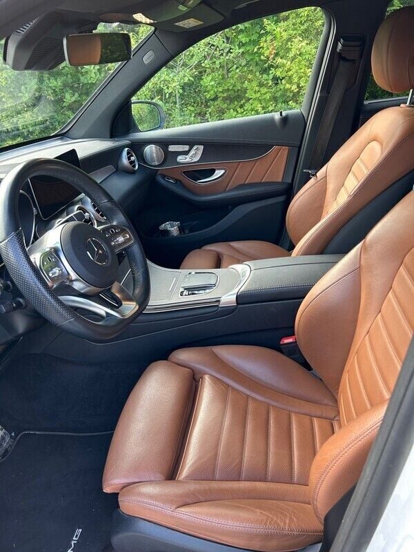 Gebraucht Mercedes GLC400d AMG line 330 PS (242 kW) 2021 Weiss SUV