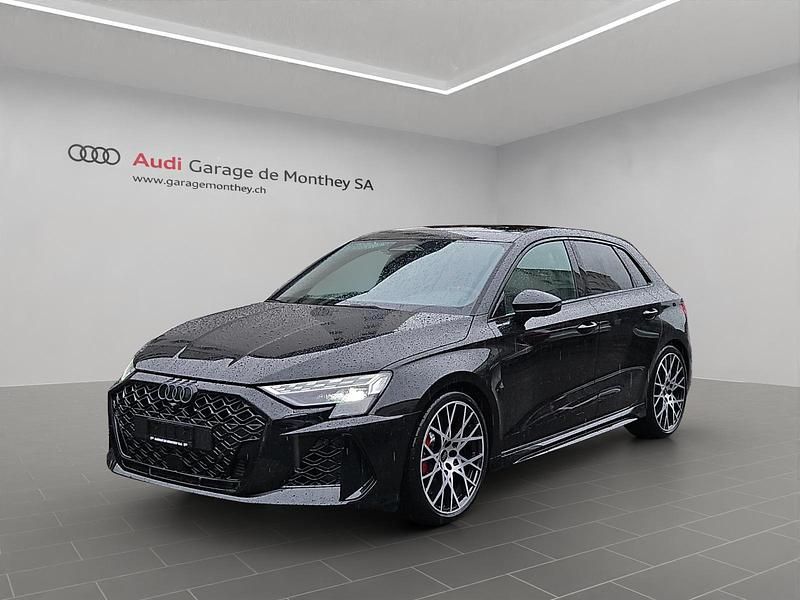 Neu 2025 Audi RS3 Sportback Ambiente Kleinwagen | CHF 93’650 (Teuer) - Bild 1/4