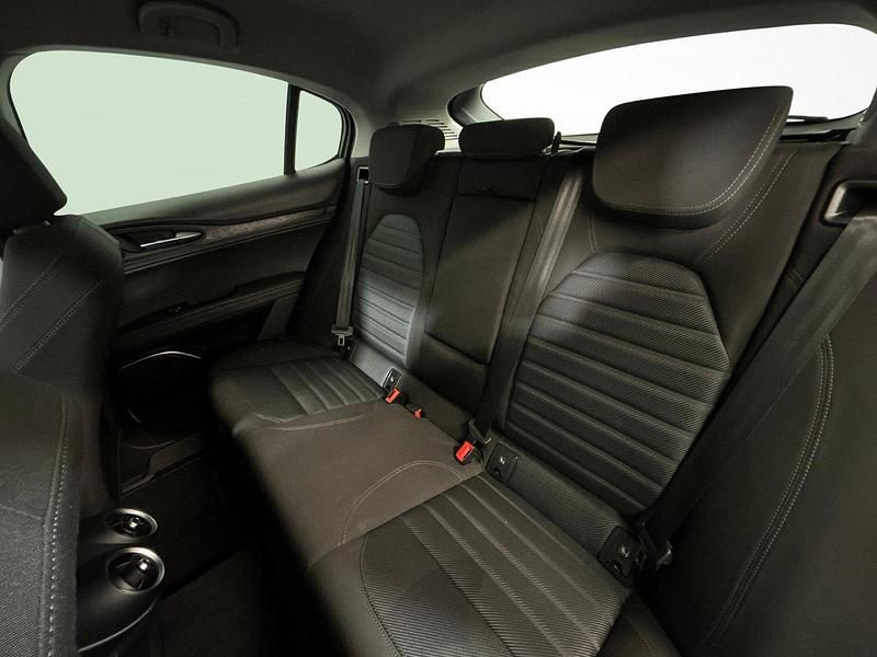 Gebraucht Alfa Romeo Stelvio Super 201 PS (147 kW) 2021 Silber SUV