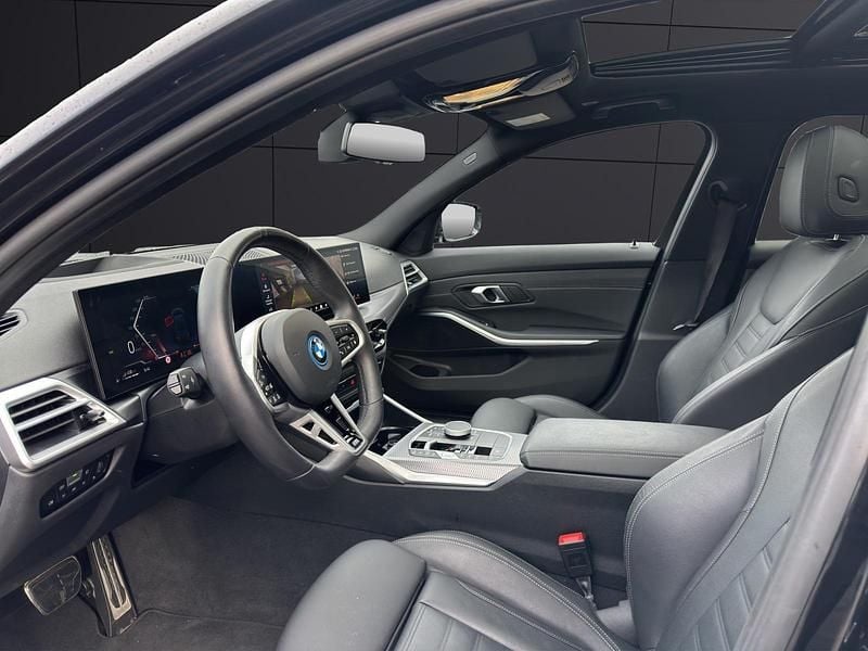 Gebraucht BMW 330e M Sport 292 PS (214 kW) 2024 Kombi