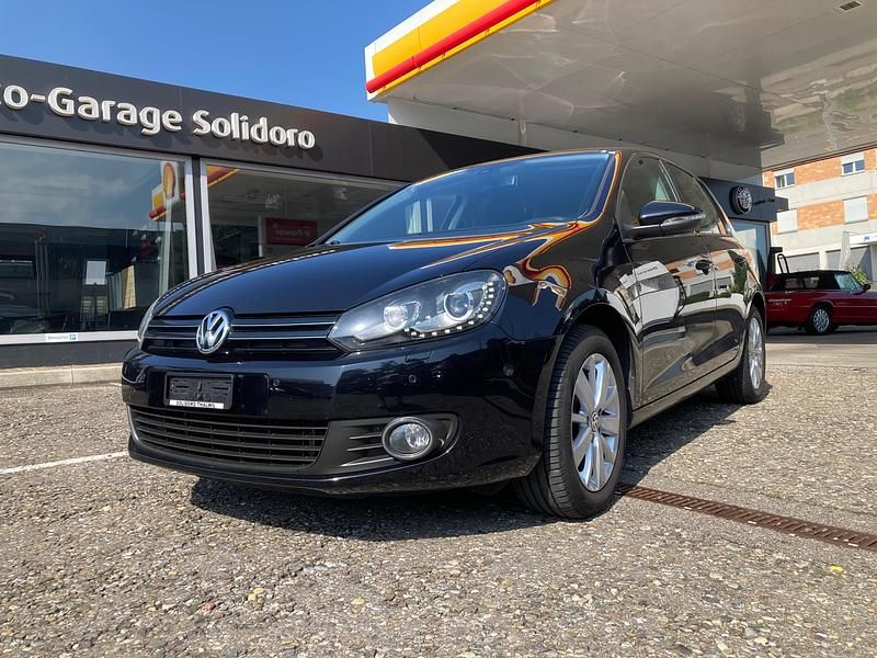 Gebraucht VW Golf VII Comfortline 105 PS (77 kW) 2012 Schwarz Limousine