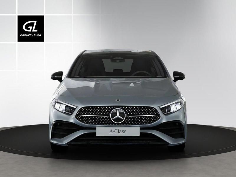 Neu Mercedes A250 224 PS (164 kW) 2025 Grau Limousine