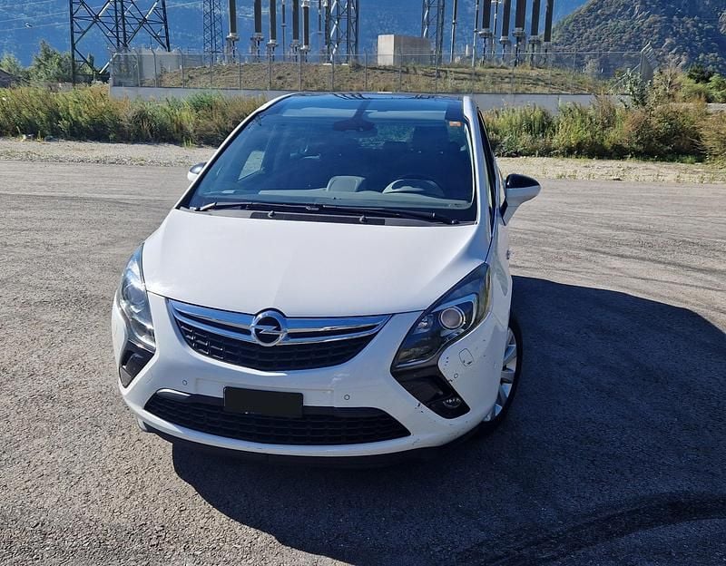 Gebraucht 2015 Opel Zafira Tourer Cosmo Van / Kleinbus | CHF 5’800 (Fairer Preis) - Bild 1/4