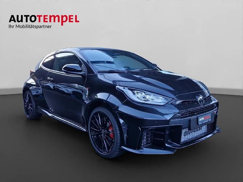 Neu Toyota Yaris Sport 280 PS (205 kW) 2026 Schwarz Limousine