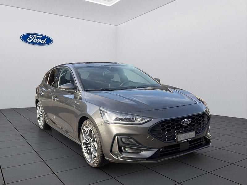 Gebraucht Ford Focus ST-Line 155 PS (114 kW) 2023 Schwarz Limousine