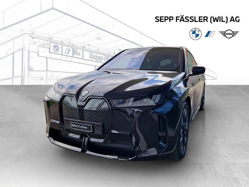 Gebraucht BMW iX M Sport 300 kW (408 PS) 2025 SUV
