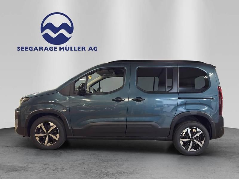 Neu Peugeot Rifter GT 131 PS (96 kW) 2025 Blau Van / Kleinbus