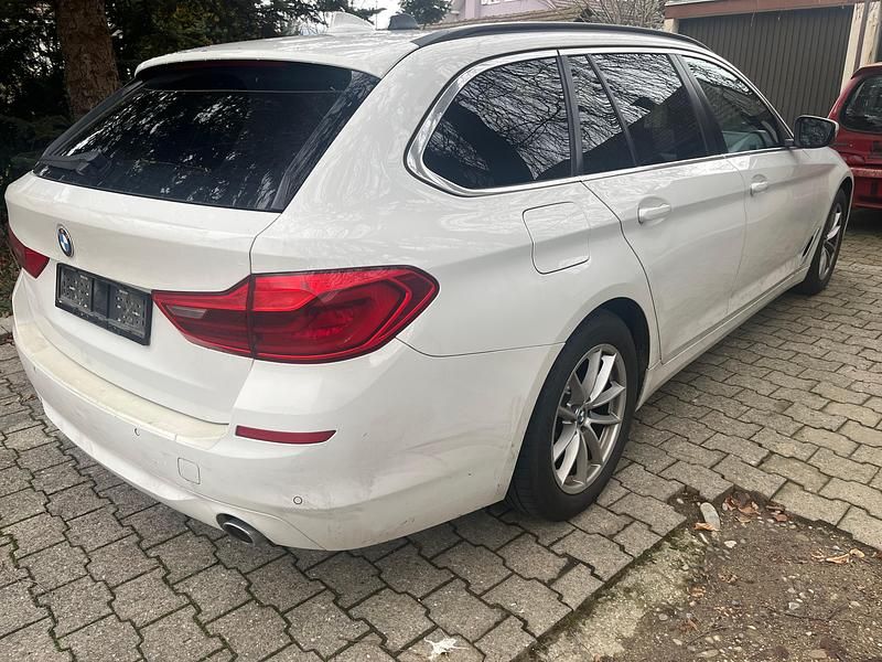 Gebraucht BMW 530 265 PS (194 kW) 2019 Kombi