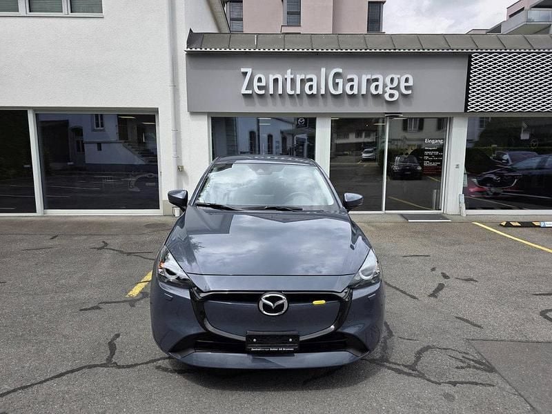 Gebraucht Mazda 2 Center-Line 90 PS (66 kW) 2024 Grau Limousine