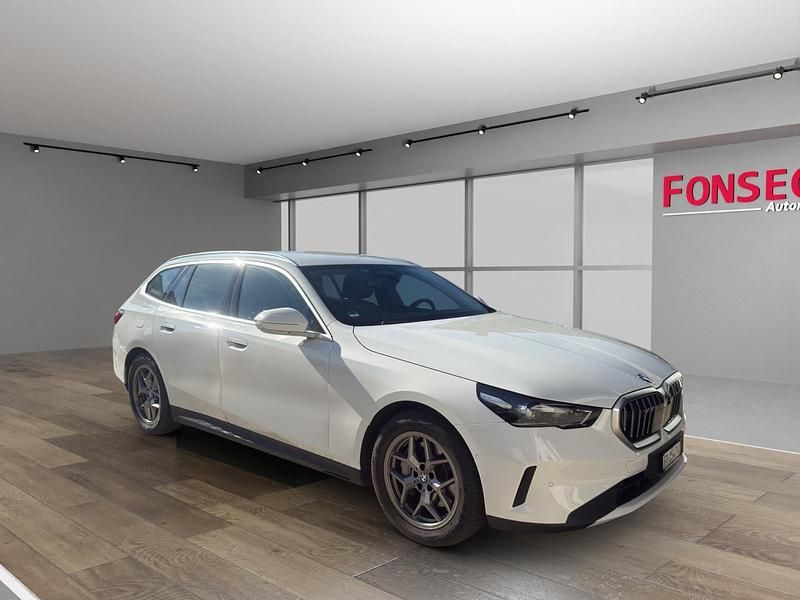 Gebraucht BMW 540 303 PS (222 kW) 2024 Kombi