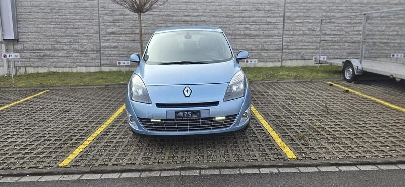 Gebraucht 2010 Renault Grand Scénic III Expression Van / Kleinbus | CHF 5’900 (Teuer) - Bild 1/4