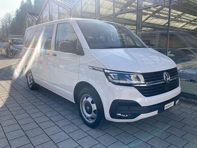 Gebraucht VW Multivan Trendline 150 PS (110 kW) 2021 Van