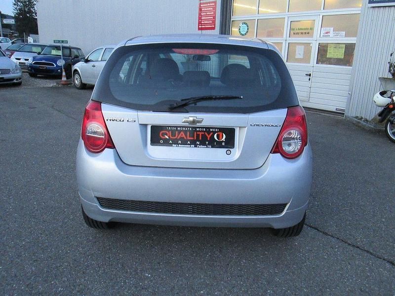 Gebraucht Chevrolet Aveo LT 101 PS (74 kW) 2011 Grau, met. Kleinwagen
