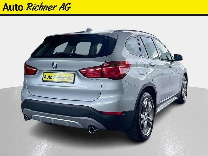 Gebraucht BMW X1 Sport Line 150 PS (110 kW) 2019 Grau SUV