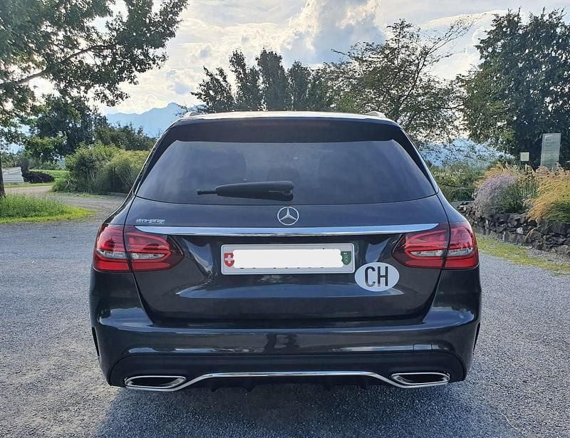 Gebraucht Mercedes C300e AMG line 258 PS (189 kW) 2019