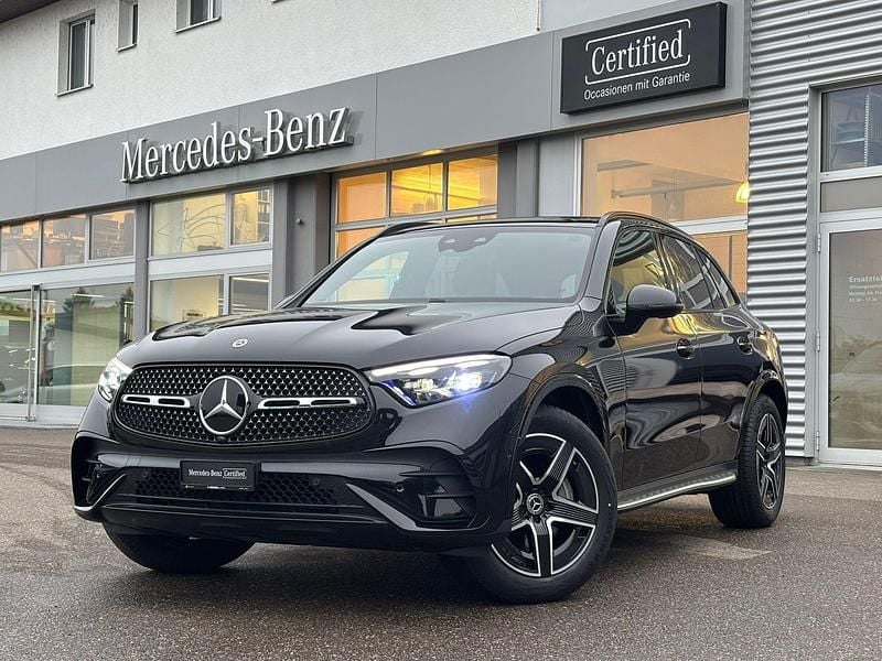 Gebraucht Mercedes GLC200 AMG line 227 PS (166 kW) 2024 SUV