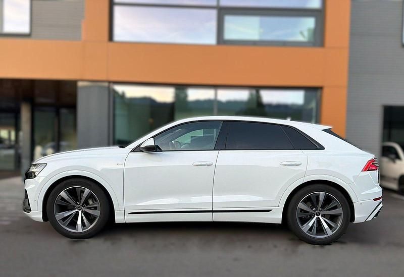 Gebraucht Audi Q8 Black Edition 340 PS (250 kW) 2022 SUV