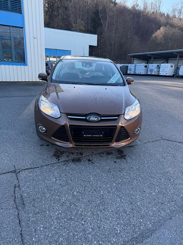 Gebraucht Ford Focus Trend 100 PS (73 kW) 2013