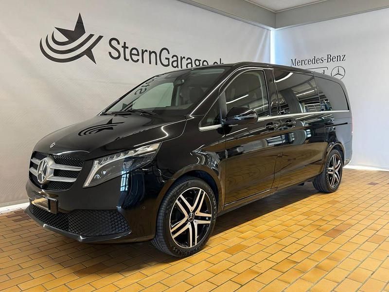 Schwarz Gebraucht 2024 Mercedes V250 Avantgarde Van / Kleinbus | CHF 63’900 (Etwas zu teuer) - Bild 1/4