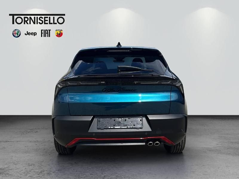 Neu Alfa Romeo Junior Edizione Speciale 145 PS (106 kW) 2025 SUV