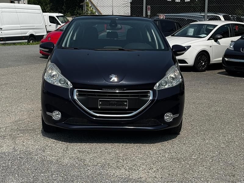 Gebraucht 2015 Peugeot 208 Allure Kleinwagen | CHF 4’900 (Guter Preis) - Bild 1/4
