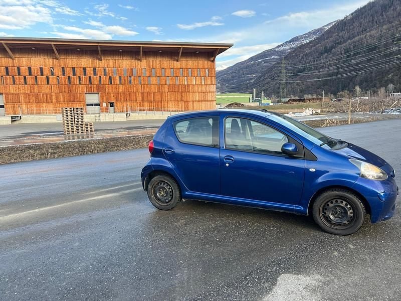 Gebraucht Toyota Aygo Terra 68 PS (50 kW) 2008 Kleinwagen