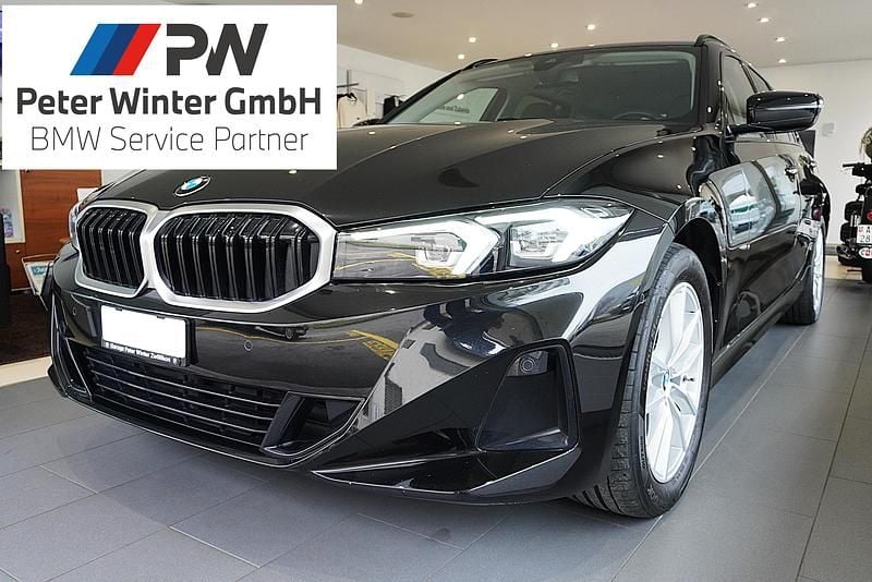 Schwarz Gebraucht 2023 BMW 320e Comfort Edition Kombi | CHF 29’900 (Superpreis) - Bild 1/4