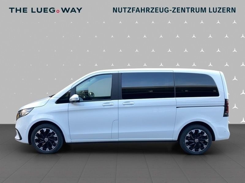 Gebraucht Mercedes V220 Style 163 PS (119 kW) 2024 Weiss Van / Kleinbus