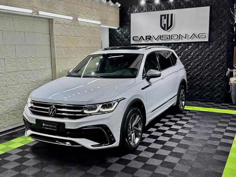 Gebraucht 2024 VW Tiguan R-line SUV | CHF 41’999 (Fairer Preis) - Bild 1/4