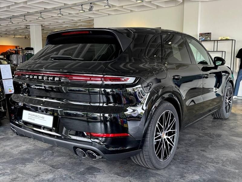 Gebraucht Porsche Cayenne 470 PS (345 kW) 2025 SUV