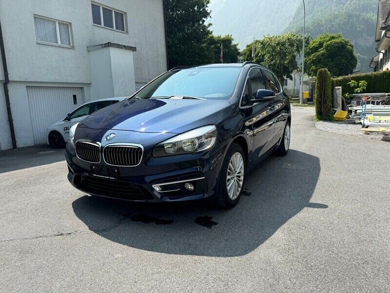 Gebraucht 2015 BMW 220 Active Tourer Luxury Line Van / Kleinbus | CHF 13’900 - Bild 1/4